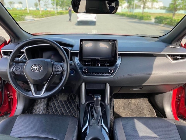 Ngỡ ngàng giá chào bán của Toyota Corolla Cross Hybrid cũ sau 3 năm lăn bánh 368966