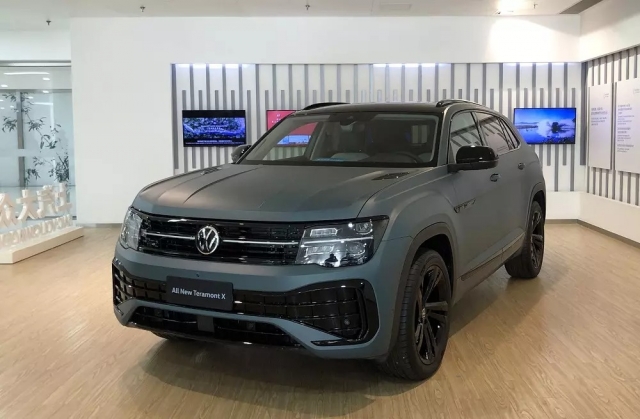 Nỗ lực kéo khách trước Tết, loạt xe Volkswagen tiếp tục được giảm giá đến 400 triệu đồng 383596