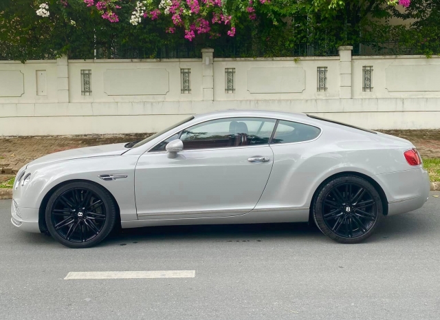Sử dụng 7 năm, Bentley Continental GT cũ rao bán lại với giá ngang ngửa Mercedes-Benz C 200 mới 384593