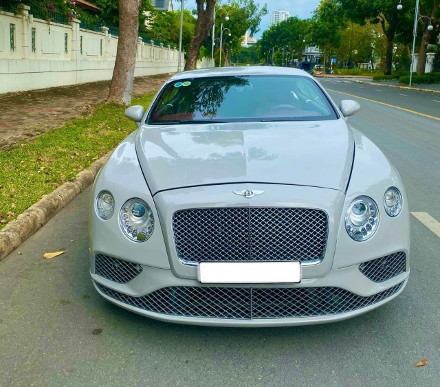 Sử dụng 7 năm, Bentley Continental GT cũ rao bán lại với giá ngang ngửa Mercedes-Benz C 200 mới 384594