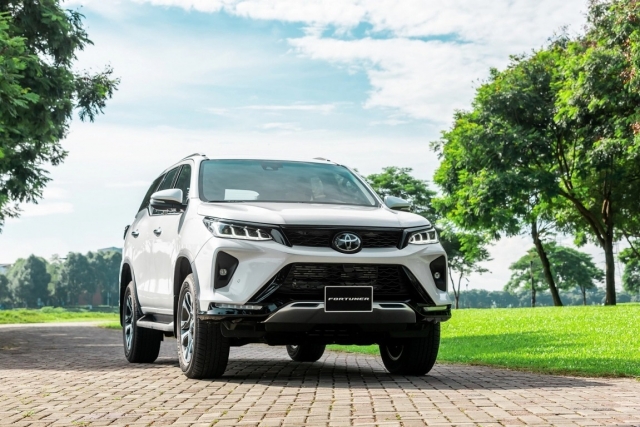 Loạt ô tô 7 chỗ chạy đua giảm giá ngay đầu năm 2024 384803