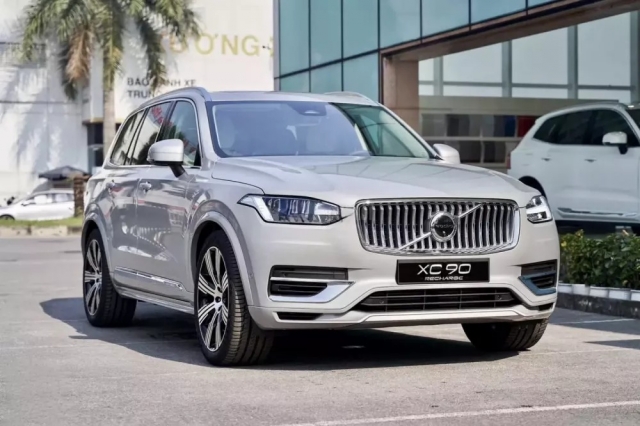 Trước Tết Nguyên đán, loạt xe Volvo giảm giá
