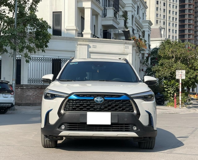 Bất ngờ giá chào bán của Toyota Corolla Cross Hybrid