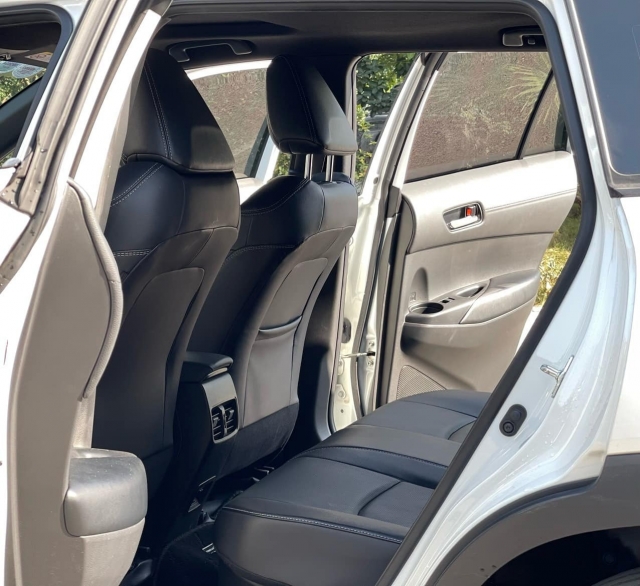 Bất ngờ giá chào bán của Toyota Corolla Cross Hybrid