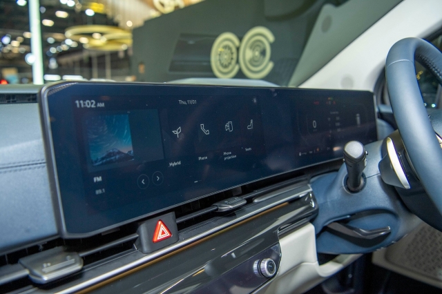 Chiêm ngưỡng ảnh thực tế của Kia Carnival Hybrid 2024, chờ ngày về Việt Nam 388500