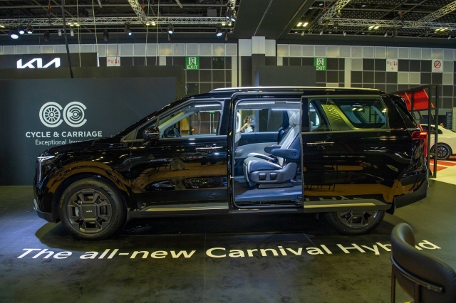 kia-carnival-hybrid-2024-26-1
