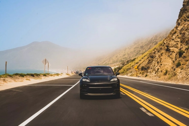 Porsche Macan EV sẽ có tầm hoạt động tới hơn 500 km, sạc 4 phút chạy được 100 km 388816