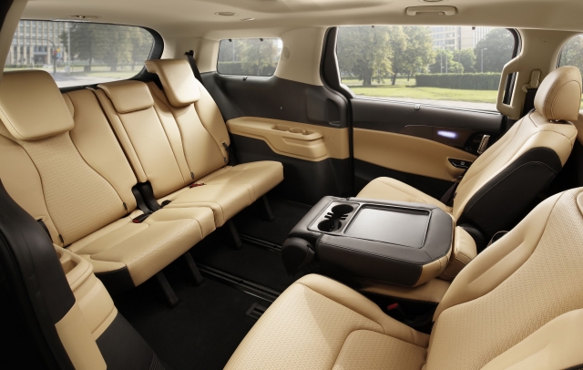 Chiêm ngưỡng ảnh thực tế của Kia Carnival Hybrid 2024, chờ ngày về Việt Nam 390585
