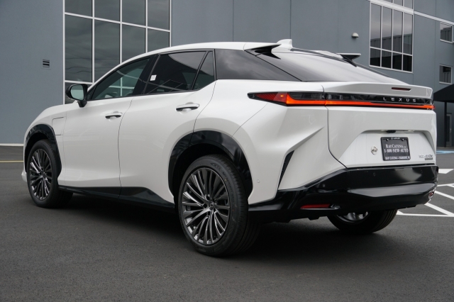 SUV điện Lexus RZ có thể sắp về Việt Nam: Ngang cỡ Mercedes-Benz EQE, tầm vận hành 450 km 398756