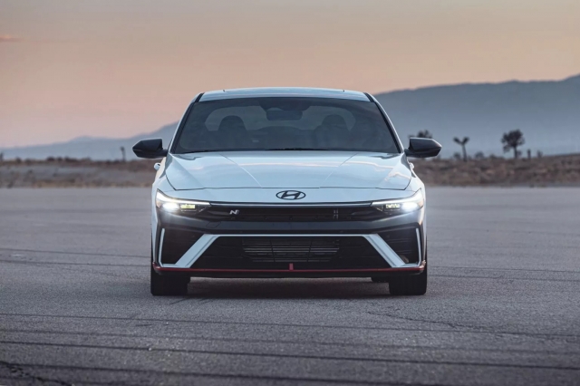 Hyundai Elantra N 2024 có diện mạo hầm hố hơn, giá quy đổi từ hơn 850 triệu đồng 404425
