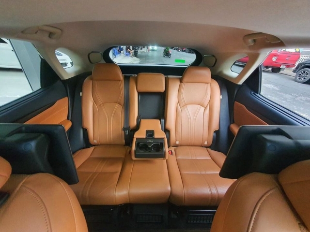 Sử dụng 4 năm, chủ xe Lexus RX 450h rao bán lại với mức giá khó tin 404455
