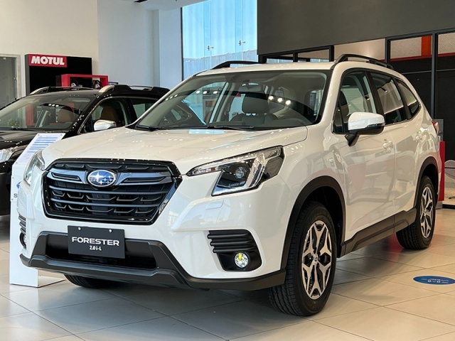 2023_subaru-forester-2_0-i_l-fac