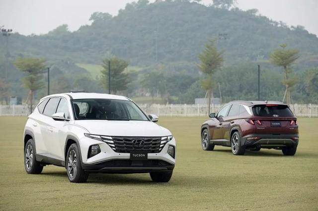 Phân khúc SUV hạng C lao dốc, Mazda CX-5 tiếp tục bỏ xa các đối thủ 410537