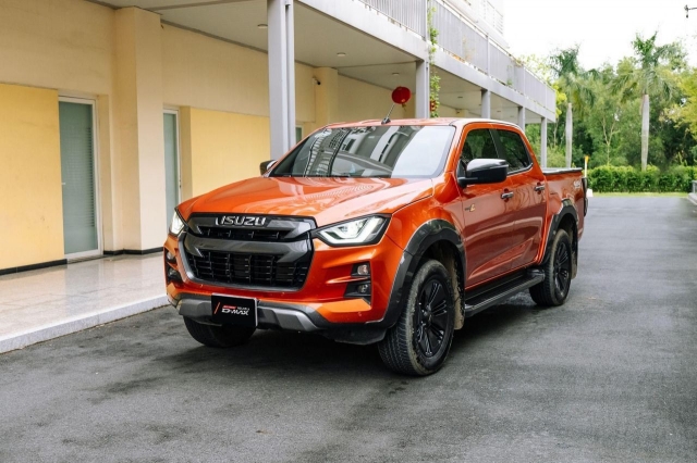 Ford Ranger tiếp tục là 'vua bán tải' với hơn 1.100 xe bán ra thị trường 410839
