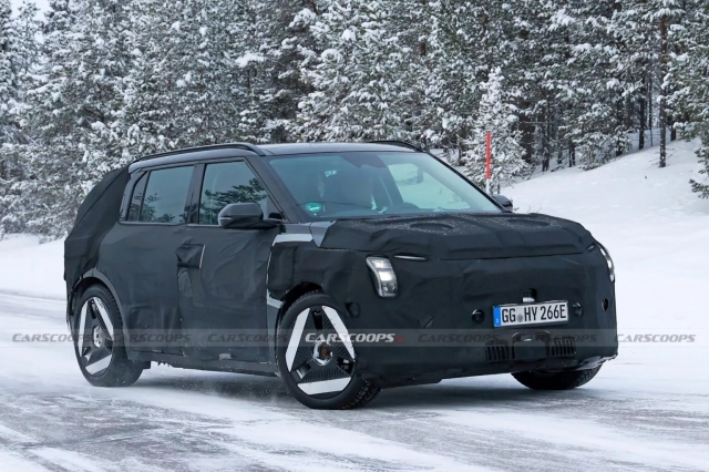 SUV điện Kia EV3 lộ diện với thiết kế ấn tượng và cabin tràn ngập công nghệ 411071