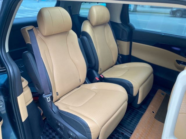 Xe gia đình Kia Carnival cũ rớt giá ngỡ ngàng sau 3 năm lăn bánh 411083