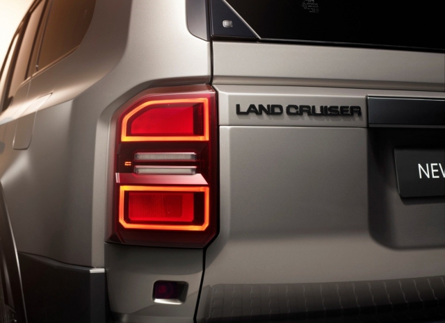 Toyota Land Cruiser Prado 2024 chốt lịch ra mắt thị trường 'hàng xóm', giá quy đổi từ hơn 1,6 tỷ đồng 411550