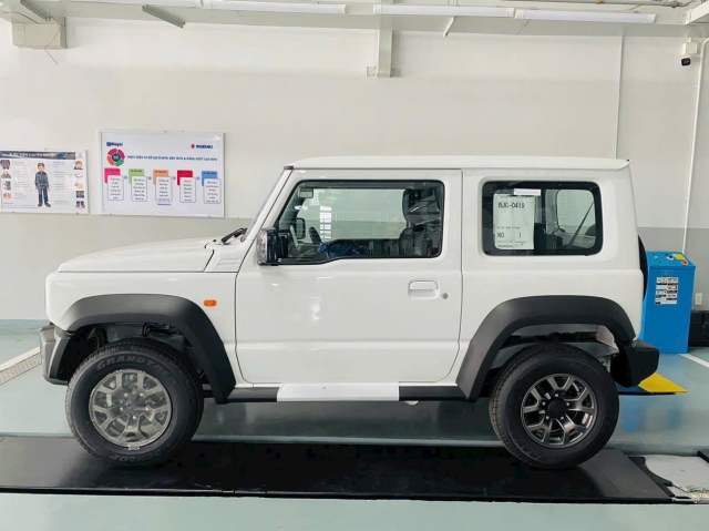 suzuki-jimny-2