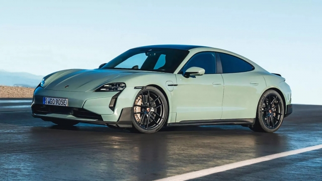 Porsche Taycan Turbo GT trình làng: Siêu xe điện nhanh và mạnh nhất từ trước đến nay 420168
