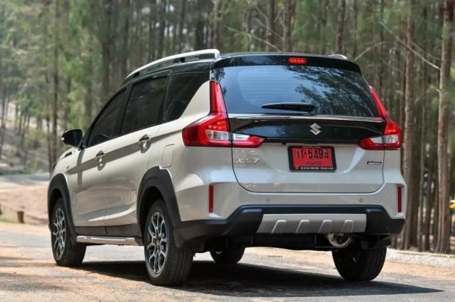 suzuki-xl7-hybrid-2024-3