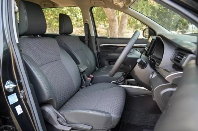 suzuki-xl7-hybrid-2024-5