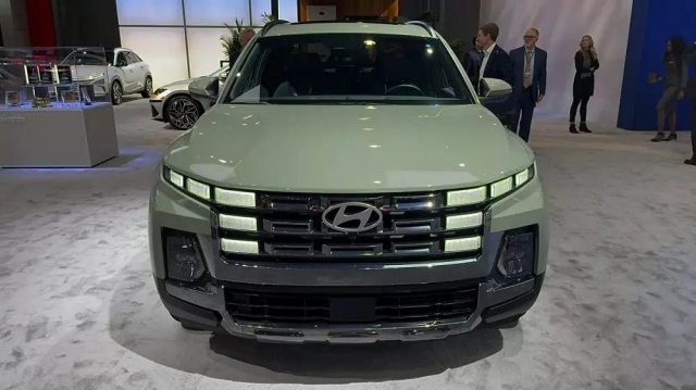 Vén màn Hyundai Santa Cruz 2025: Diện mạo hầm hố hơn, nội thất công nghệ cao 432608