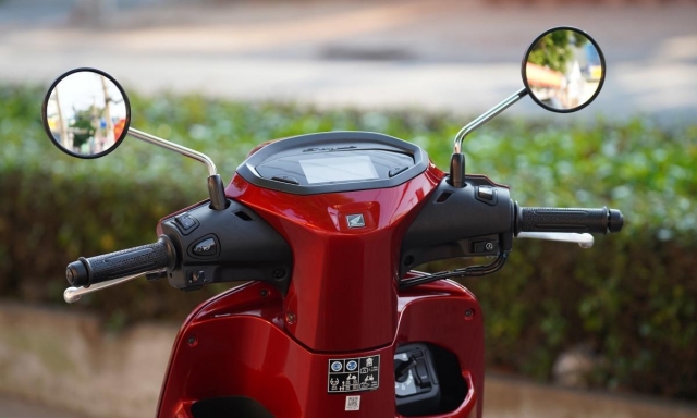 Xe tay ga Honda Stylo 160 được đại lý tư nhân chào bán với giá từ 70 triệu đồng 470510