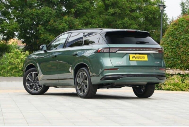 Chery-Fulwin-T10-3