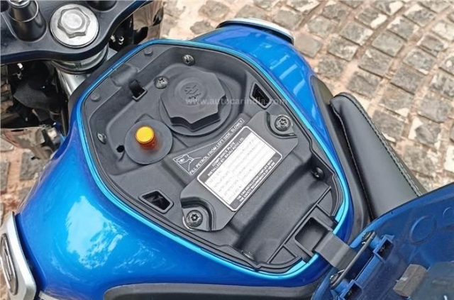 Bajaj-Freedom-125-2