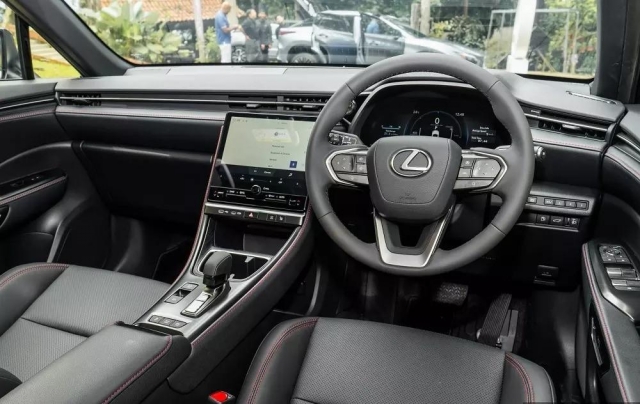 lexus-lbx-4-7869