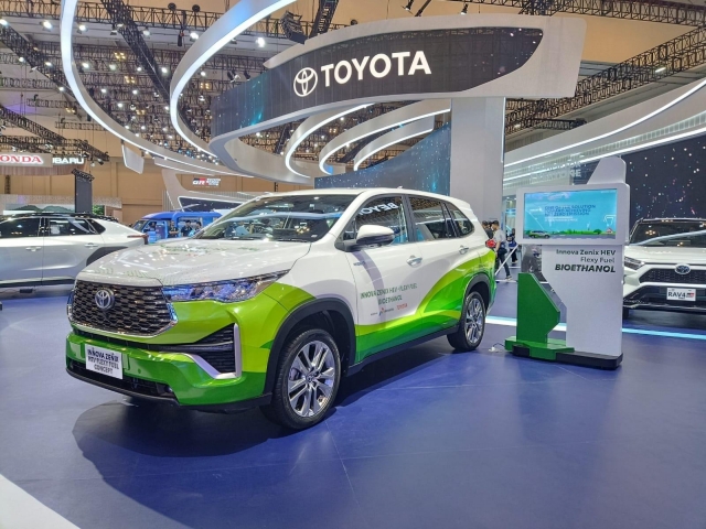 toyota-innova-hybrid-nhien-lieu