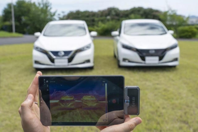 Nissan_Cool_Paint_38