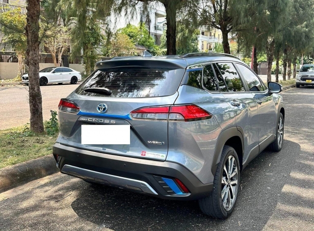 Sau 3 năm sử dụng, Toyota Corolla Cross Hybrid 2021 được chủ nhân bán lại với giá khó tin 512171