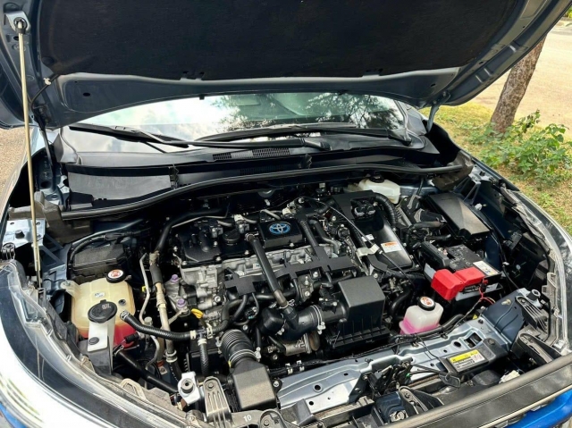 Sau 3 năm sử dụng, Toyota Corolla Cross Hybrid 2021 được chủ nhân bán lại với giá khó tin 512173