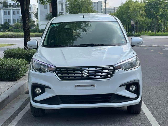 Bất ngờ giá chào bán của MPV gia đình Suzuki Ertiga 2019 sau 4 năm sử dụng 513770