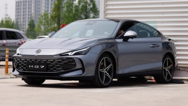 MG7 - đối thủ mới của Toyota Camry 'đổ bộ' đại lý trước ngày ra mắt Việt Nam 514187