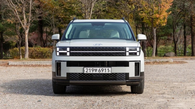 2024-hyundai-santa-fe-front-1724