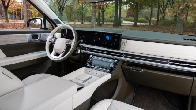 2024-hyundai-santa-fe-interior-1
