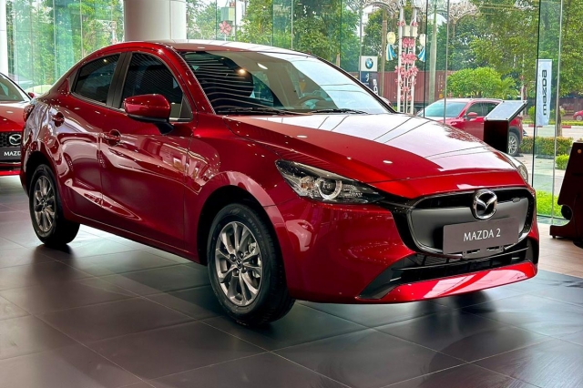 Vượt Vios và Accent, Honda City là sedan giá rẻ bán chạy nhất tháng 11 568253