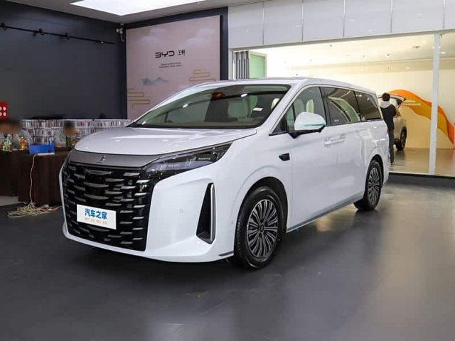 MPV hybrid BYD Xia chính thức ra mắt: Nội thất sang chảnh, tầm vận hành hơn 1000 km 580721