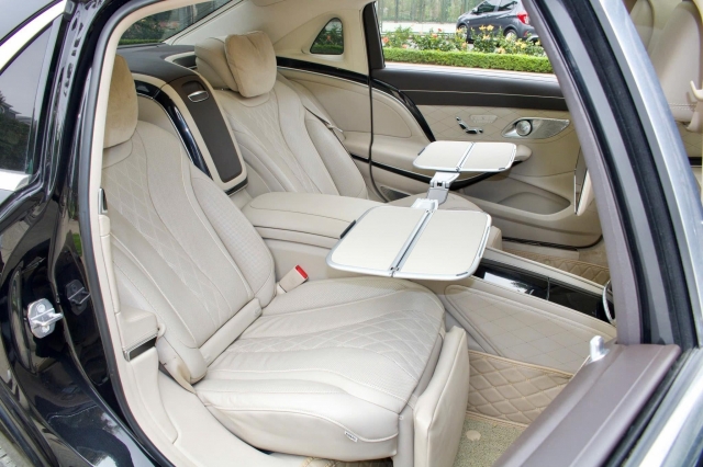 Sedan siêu sang Mercedes-Maybach S450 2018 lăn bánh 7 năm lên sàn xe cũ với giá khó tin 607257
