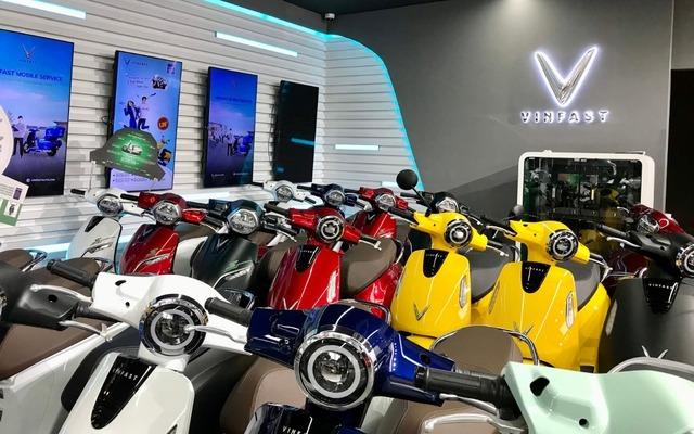 VinFast điều chỉnh giá bán hàng loạt xe máy điện, có mẫu chỉ còn 14,9 triệu đồng 621702