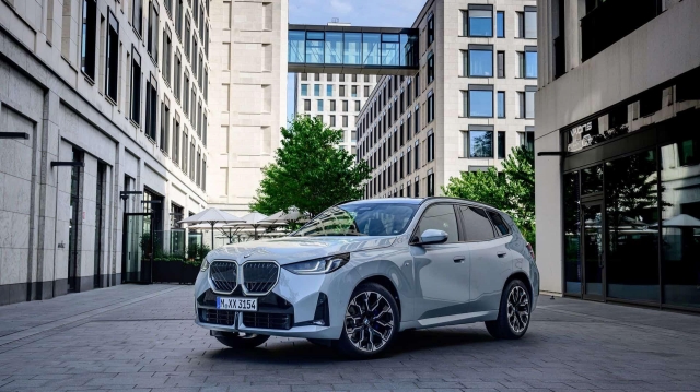 2025-bmw-x3-20-xdrive