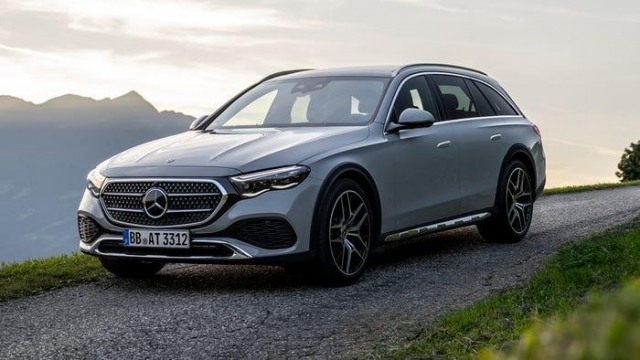 Mercedes-Benz E-Class Wagon
