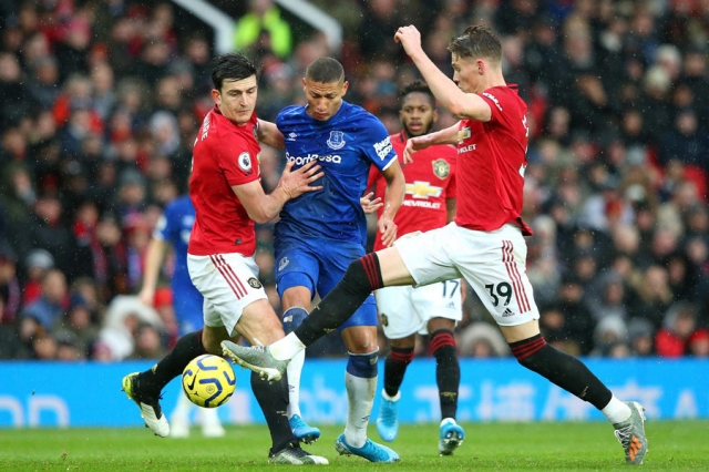3 điểm trên Goodison Park có thể giúp đoàn quân của Ralf Rangnick vực lại tinh thần. Ảnh: internet