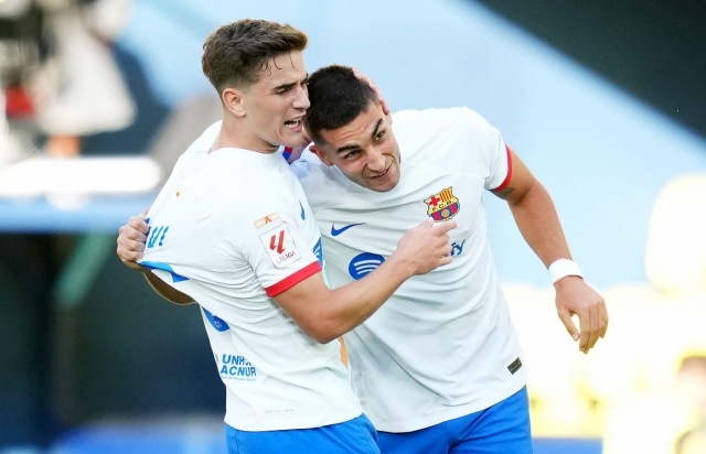 Rượt đuổi điên rồ 7 bàn thắng, Barca áp sát Real Madrid tại La Liga 319183