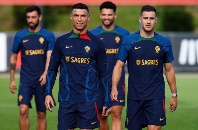 ronaldo-dt-bo-dao-nha-1694407446.jpg