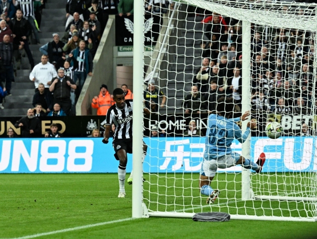 Không dùng Haaland, Man City bị loại khỏi Carabao Cup ngay vòng đầu 333507