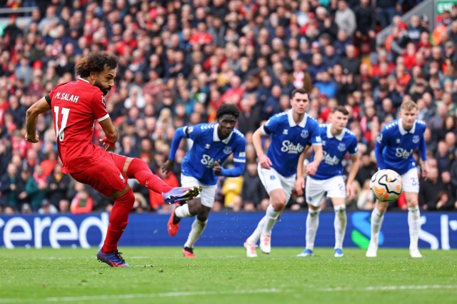 Người cũ MU báo hại, Liverpool thắng derby để lên đỉnh bảng Ngoại hạng Anh 344564