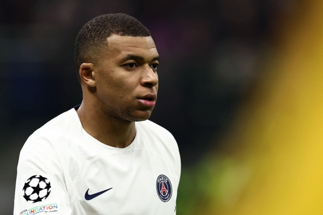 psg-mbappe-ac-milan-1699416189.jpg